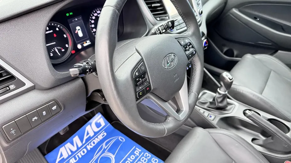 HYUNDAI Tucson -