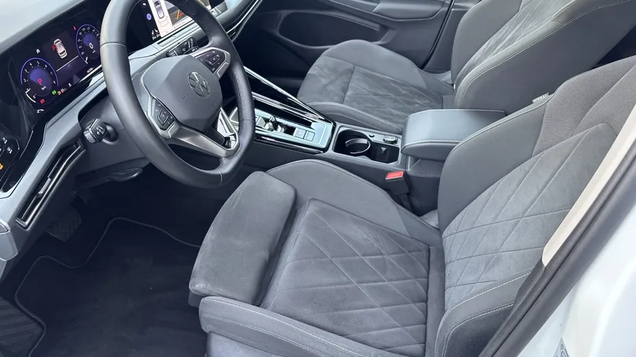 VOLKSWAGEN Golf Golf VIII 1.5 eTSI EVO Style DSG