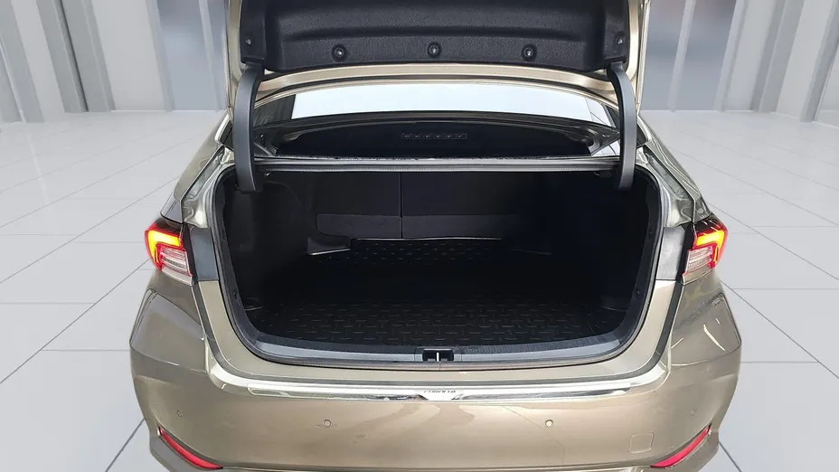 TOYOTA Corolla Corolla 1.5 Style