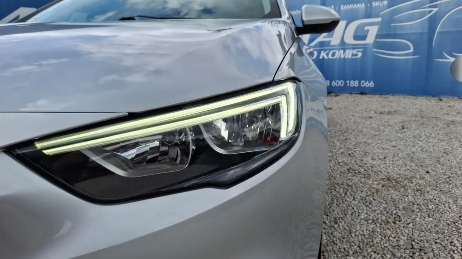 OPEL Insignia -