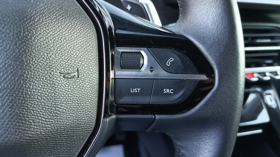 PEUGEOT 208 208 1.2 PureTech Allure S&S EAT8