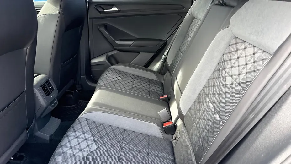 VOLKSWAGEN T-ROC -