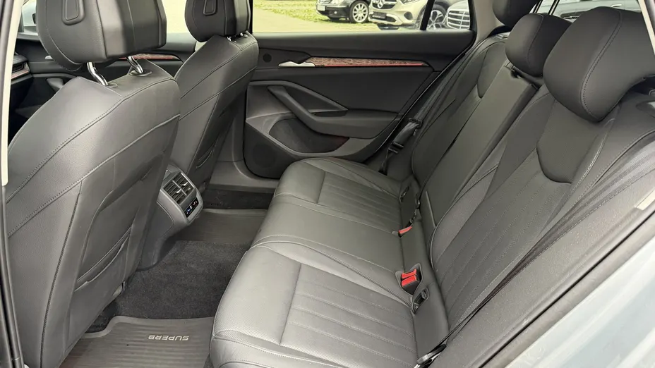 SKODA Superb Superb 2.0 TDI SCR 4x4 L&K DSG