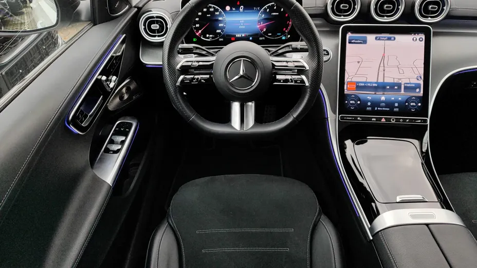 MERCEDES-BENZ C Klasa C 200 mHEV 4-Matic AMG