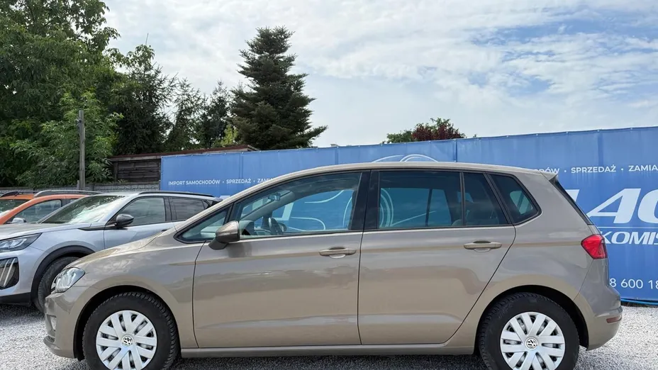 VOLKSWAGEN Golf Sportsvan -