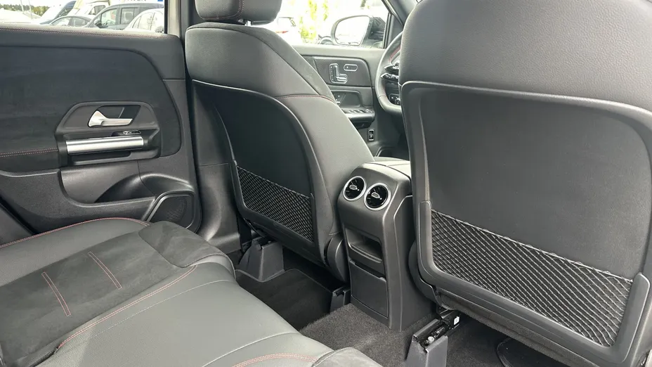 MERCEDES-BENZ GLA GLA 200 mHEV AMG Line 7G-DCT
