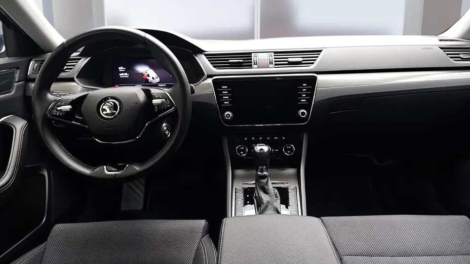 SKODA Superb Superb 2.0 TDI SCR Style DSG