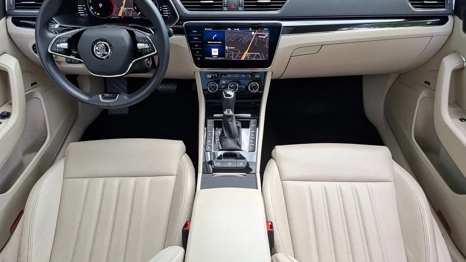 SKODA Superb Superb 2.0 TDI SCR L&K DSG