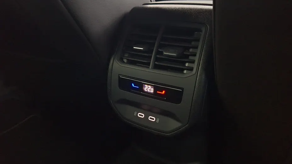 SEAT Leon Leon 1.5 eTSI Xcellence DSG