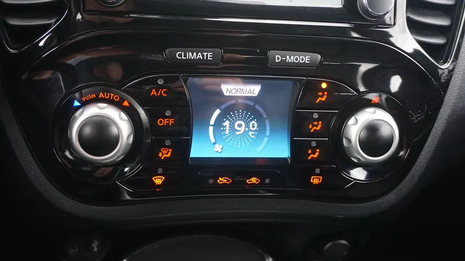 NISSAN Juke -