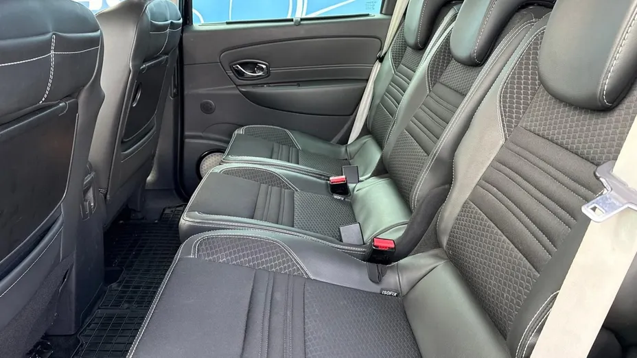 RENAULT Scenic -