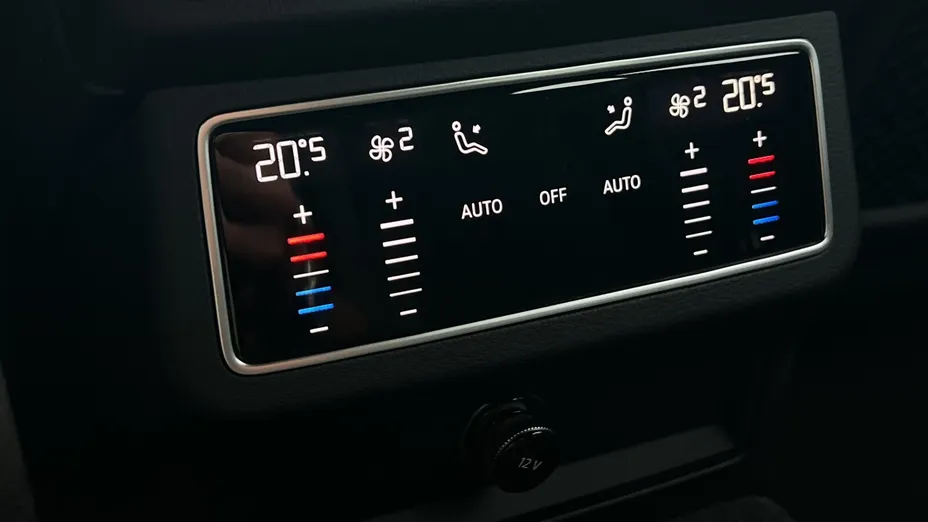 AUDI S6 Avant -