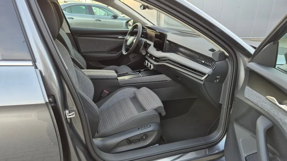 SKODA Superb Superb 2.0 TDI SCR 4x4 Edition 130 DSG