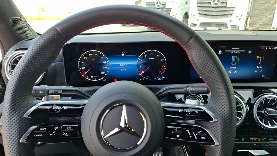 MERCEDES-BENZ A Klasa A 200 AMG Line 7G-DCT