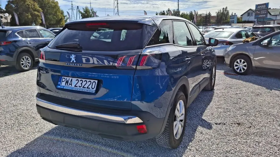PEUGEOT 3008 -