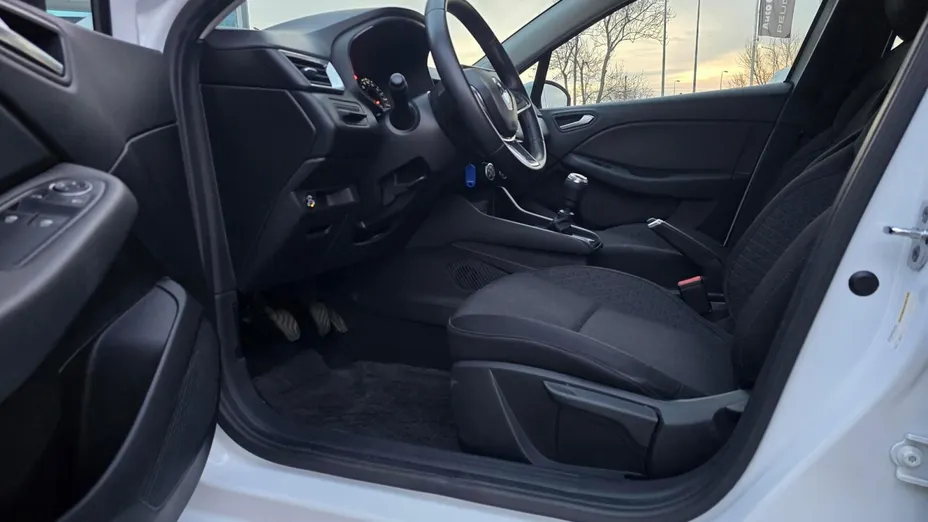 RENAULT Clio Clio 1.0 TCe Equilibre