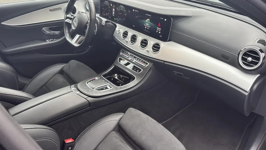 MERCEDES-BENZ E Klasa E 220 d 4-Matic AMG