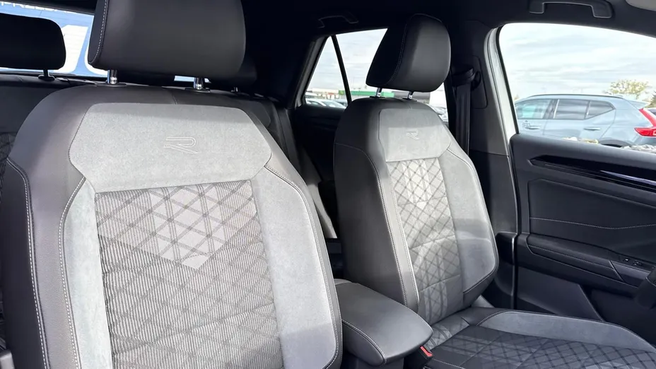 VOLKSWAGEN T-ROC -