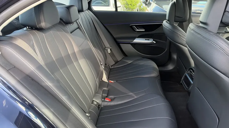 MERCEDES-BENZ E Klasa E 200 d mHEV Avantgarde 9G-Tronic