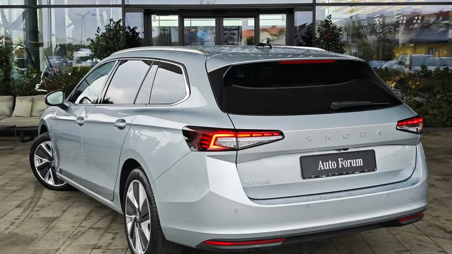 SKODA Superb Superb 1.5 TSI Plug-in Hybrid Selection DSG