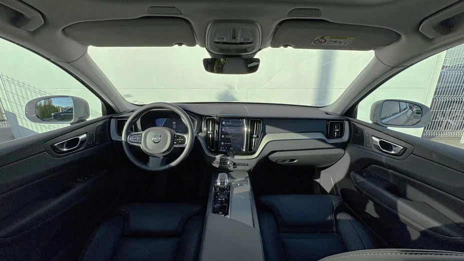 VOLVO XC60 XC60 T6 Plug-In Hybrid AWD Ultra Bright aut