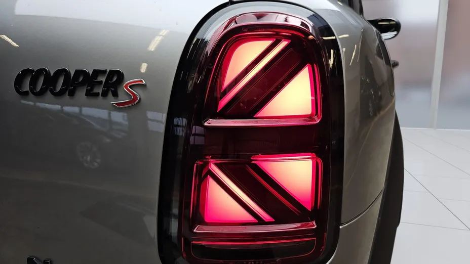 MINI [BMW] Countryman Cooper S ALL4 aut