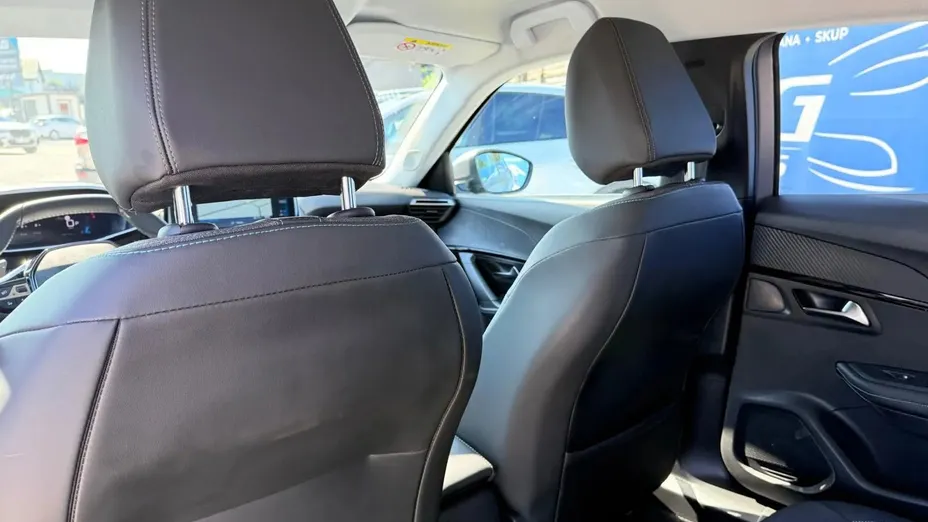 PEUGEOT 2008 -