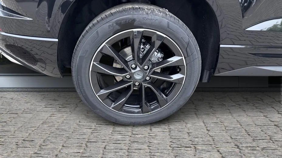 SKODA Karoq Karoq 1.5 TSI ACT Sportline DSG Nowy