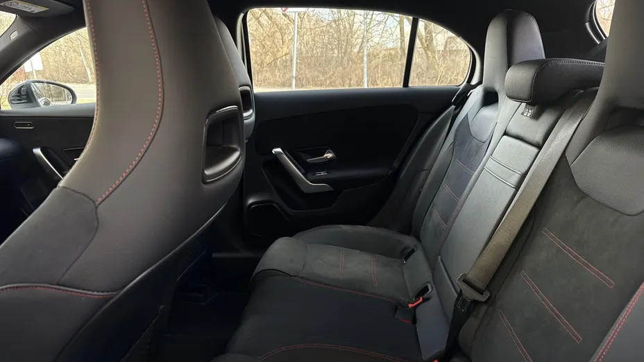 MERCEDES-BENZ A Klasa A 200 AMG Line 7G-DCT
