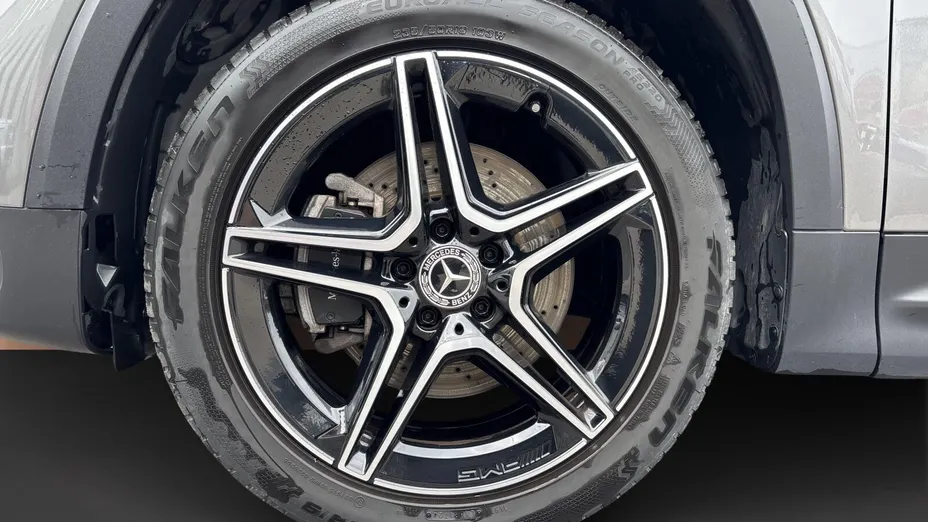 MERCEDES-BENZ GLB GLB 200 mHEV AMG Line 7G-DCT