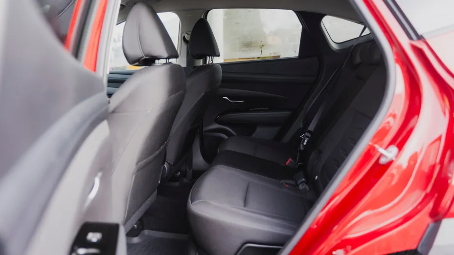 HYUNDAI Tucson Tucson 1.6 T-GDi HEV Modern 2WD aut