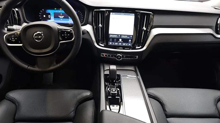 VOLVO S60 S60 B4 B Plus Dark aut