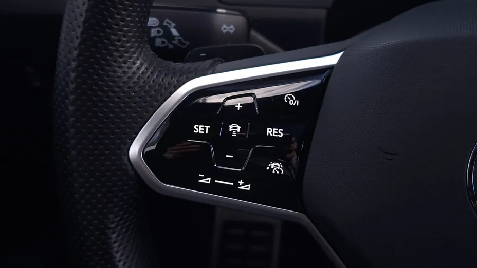 VOLKSWAGEN Arteon Arteon 2.0 TDI 4Motion R-Line DSG