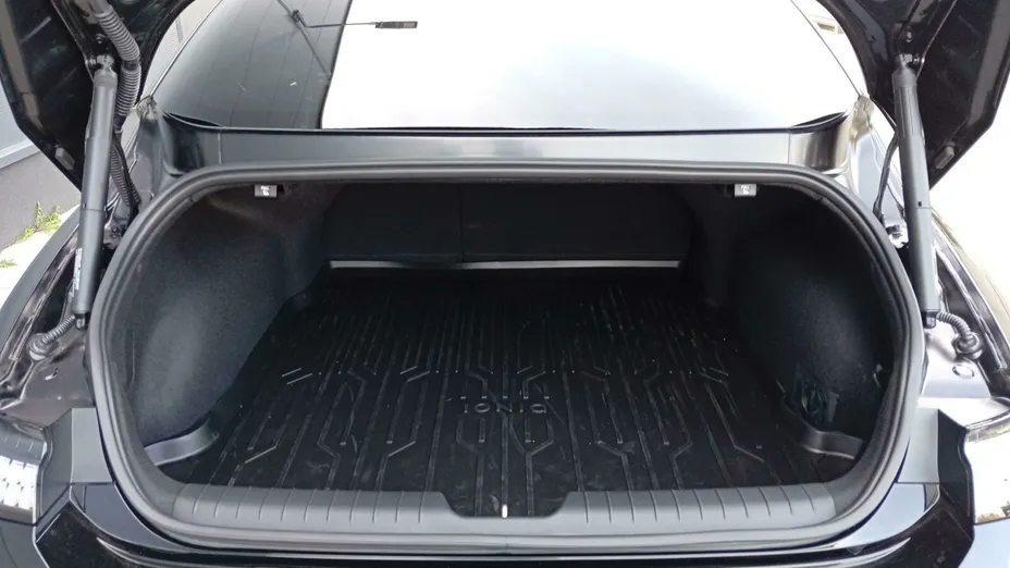 HYUNDAI Ioniq 6 Ioniq 6 77kWh Uniq 4WD