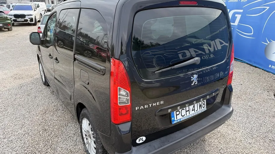 PEUGEOT Partner Van -
