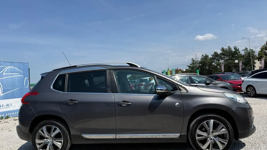 PEUGEOT 2008 -