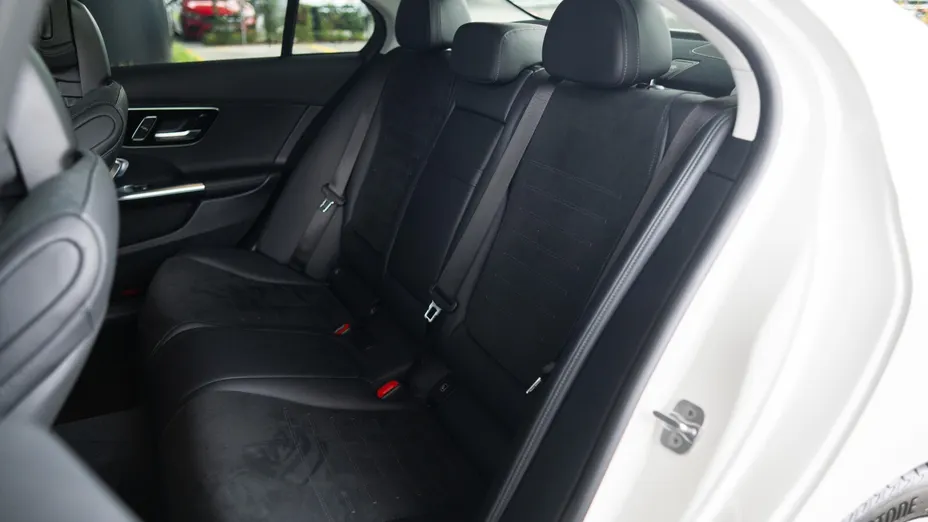 MERCEDES-BENZ C Klasa C 200 mHEV 4-Matic AMG