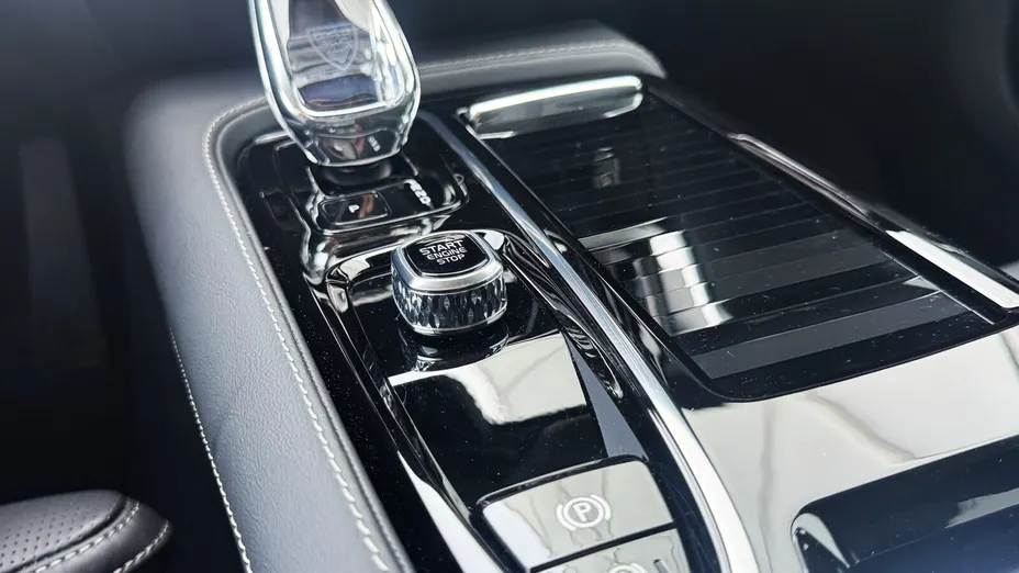 VOLVO V60 V60 T6 AWD Plug-In Hybrid Ultra Bright aut