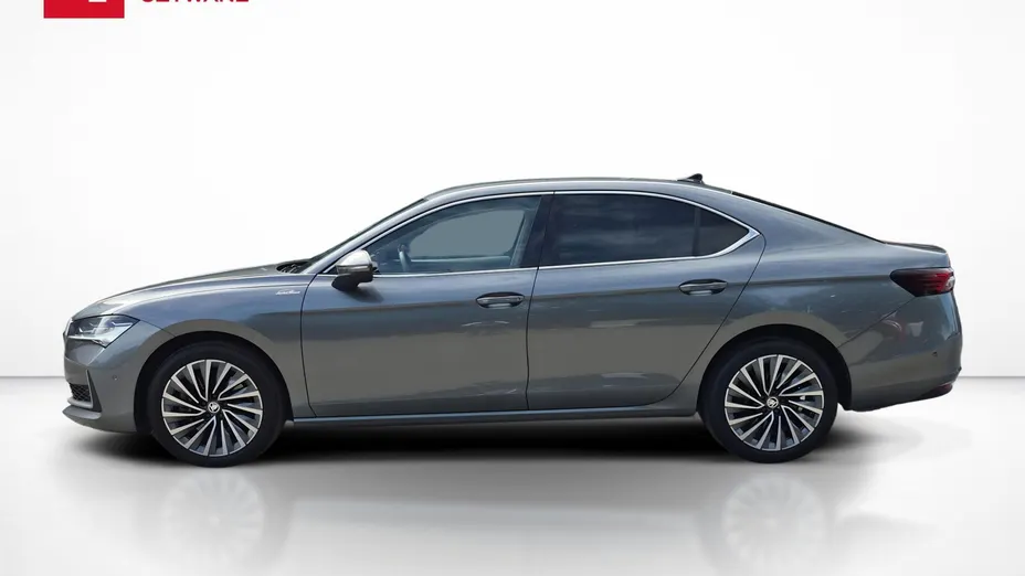 SKODA Superb -