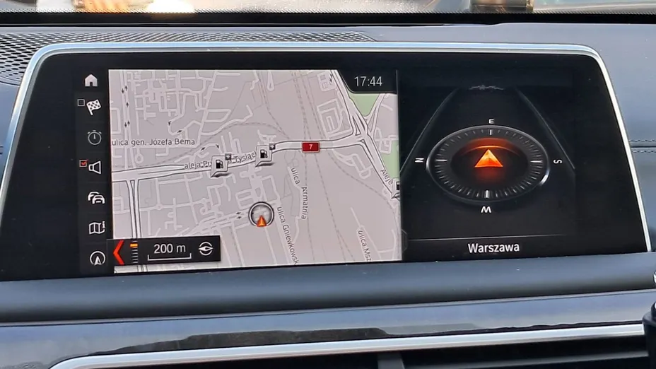 BMW Seria 7 740Li