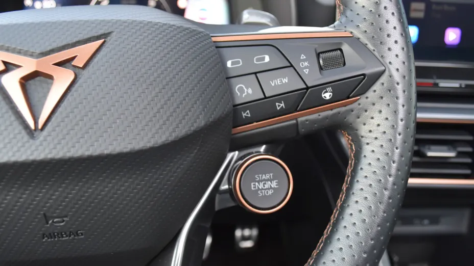 CUPRA Leon Leon 2.0 TSI 4Drive VZ DSG