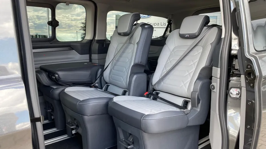 FORD Tourneo Custom Tourneo Custom 2.0 EcoBlue 320 L2 Titanium aut Nowy