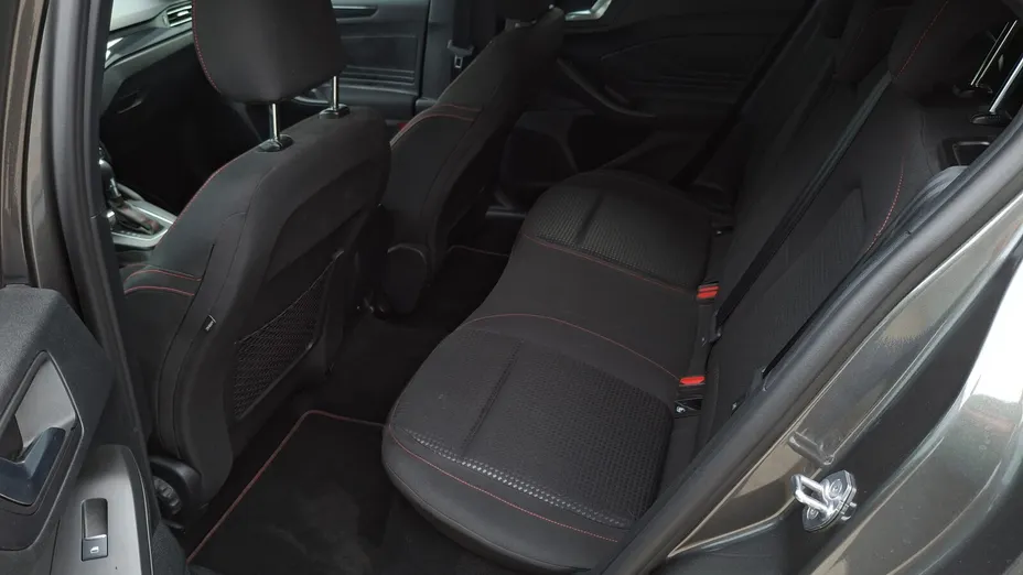 FORD Focus Focus 1.0 EcoBoost mHEV ST-Line Design aut