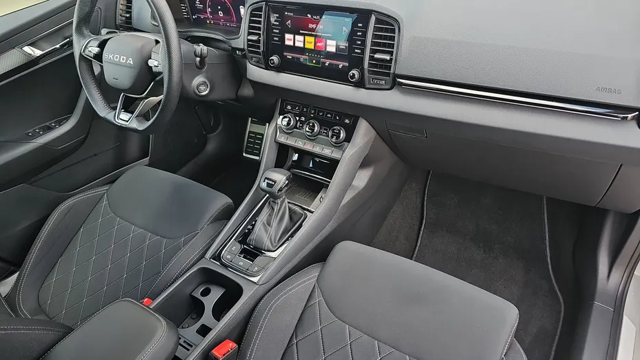 SKODA Karoq -