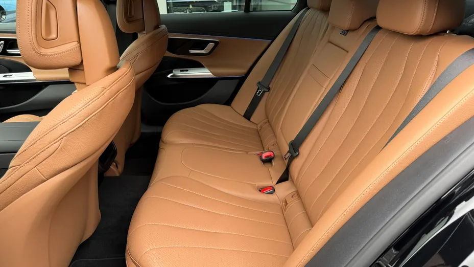 MERCEDES-BENZ E Klasa E 200 mHEV Avantgarde 9G-Tronic