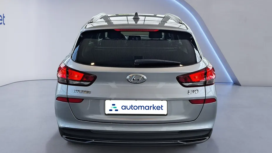 HYUNDAI i30 i30 1.6 D Comfort DCT
