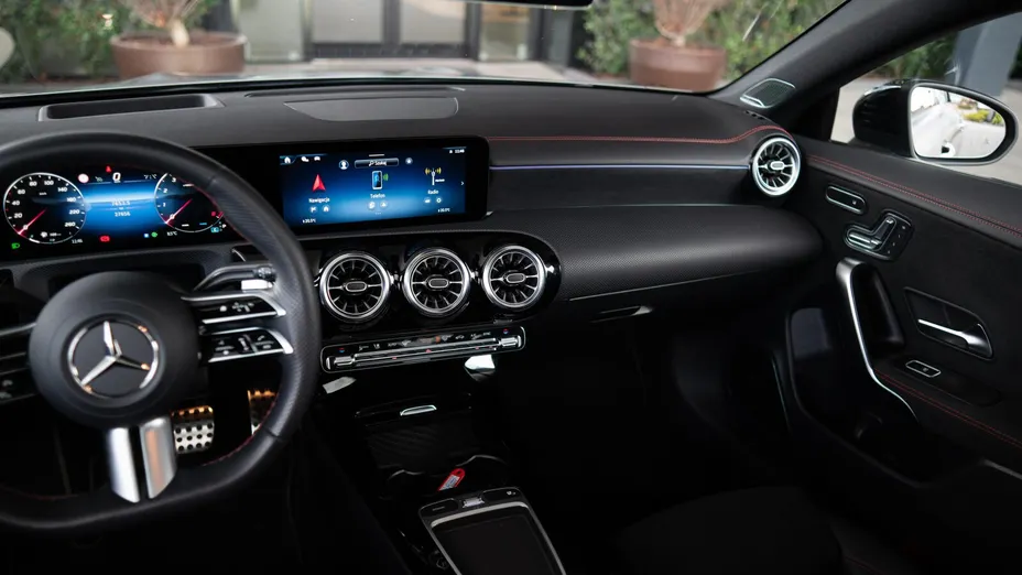 MERCEDES-BENZ CLA CLA 220 mHEV 4-Matic AMG Line 8G-DCT