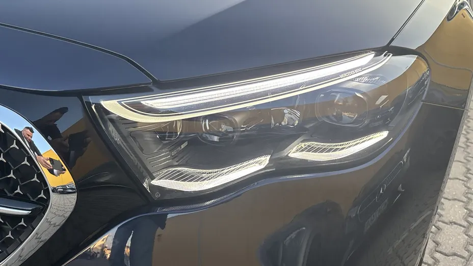 MERCEDES-BENZ E Klasa E 220 d mHEV 4-Matic Avantgarde 9G-Tronic