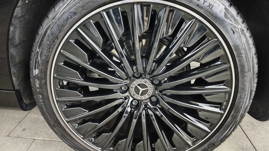 MERCEDES-BENZ E Klasa E 220 d mHEV 4-Matic AMG 9G-Tronic