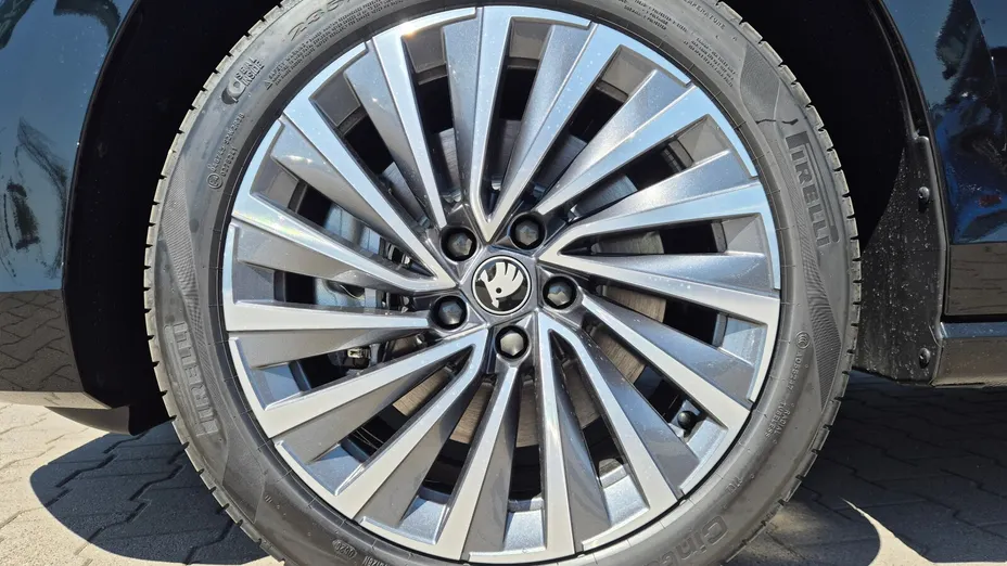 SKODA Superb Superb 2.0 TDI SCR 4x4 L&K DSG Nowy
